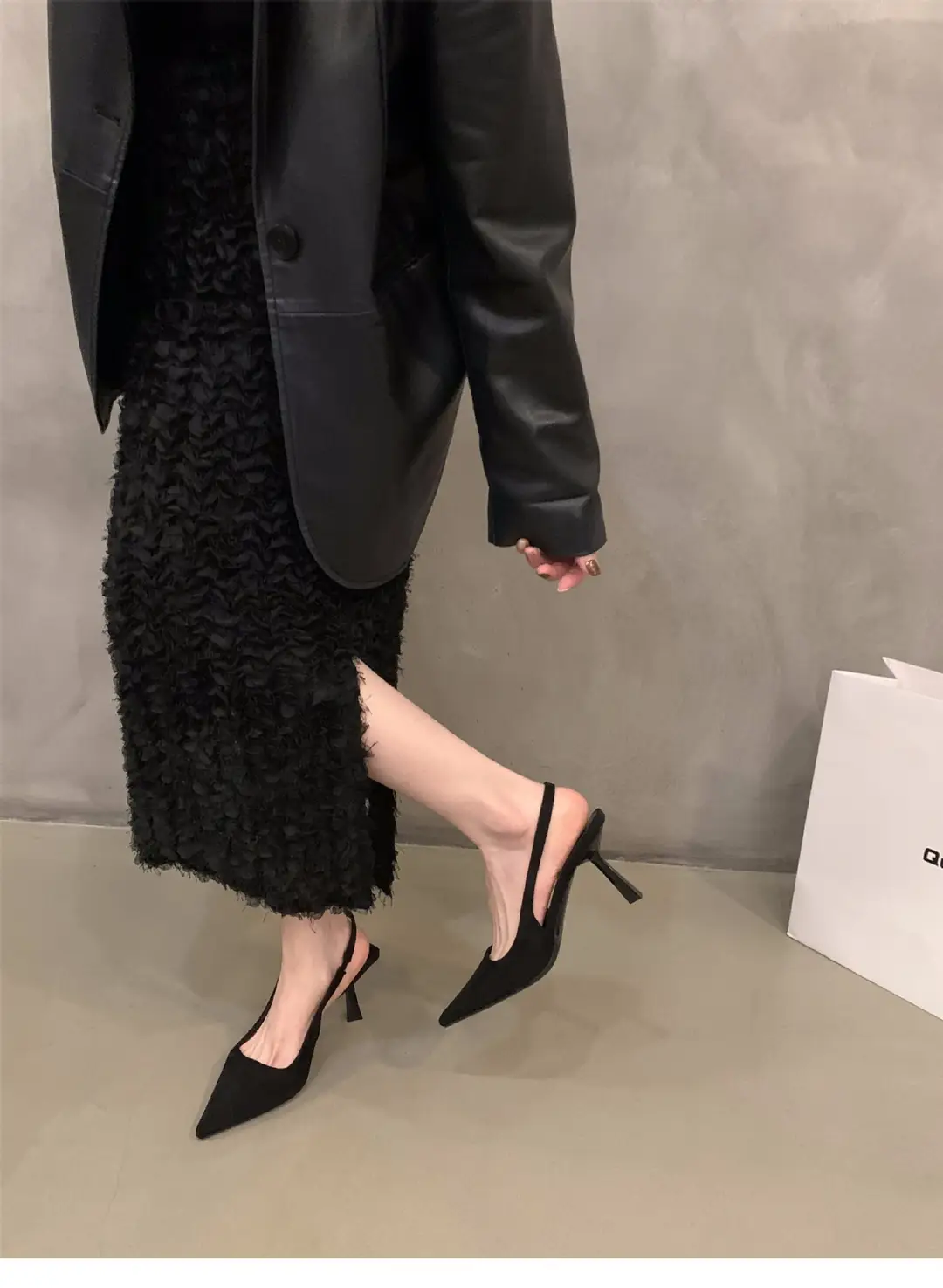 Black elegant ladies closed toe sandals fairy shoes 2024 new spring and summer French pointed high heels single-layer shoes — feature 4