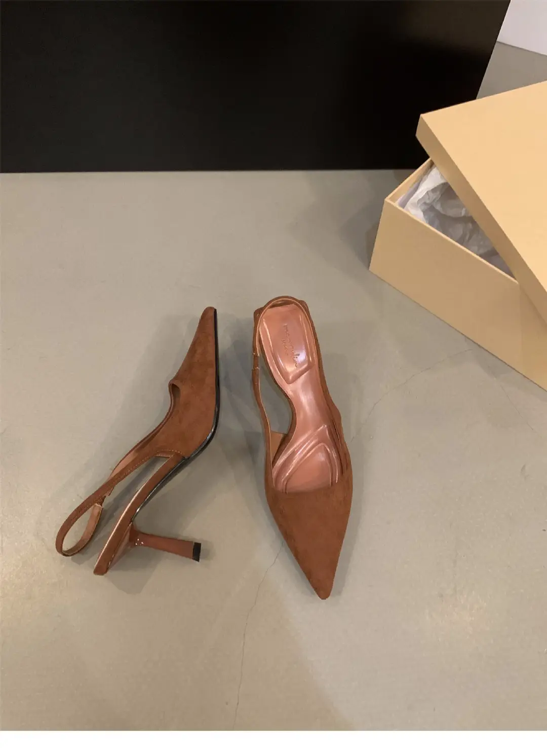Black elegant ladies closed toe sandals fairy shoes 2024 new spring and summer French pointed high heels single-layer shoes — feature 8