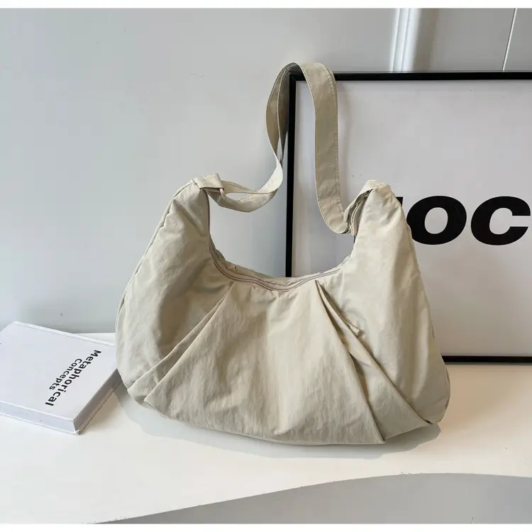 Japanese Style Pleated Messenger Bag Women Large Capacity Solid Color Cloth Bag — feature 23