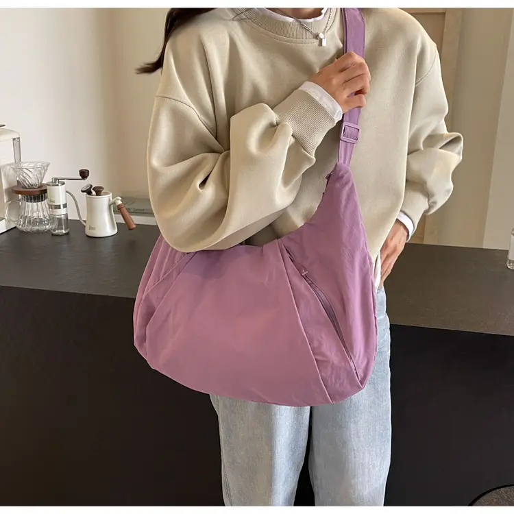 Japanese Style Pleated Messenger Bag Women Large Capacity Solid Color Cloth Bag — feature 25