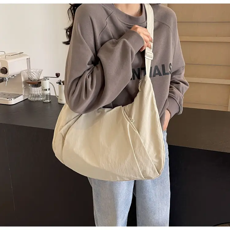 Japanese Style Pleated Messenger Bag Women Large Capacity Solid Color Cloth Bag — feature 30