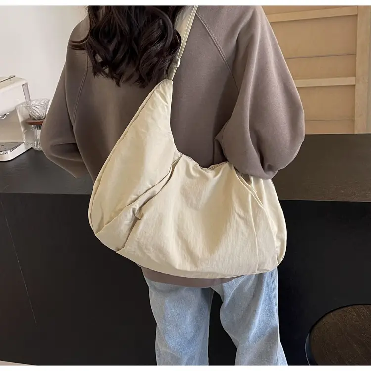 Japanese Style Pleated Messenger Bag Women Large Capacity Solid Color Cloth Bag — feature 34