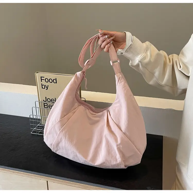 Japanese Style Pleated Messenger Bag Women Large Capacity Solid Color Cloth Bag — feature 40