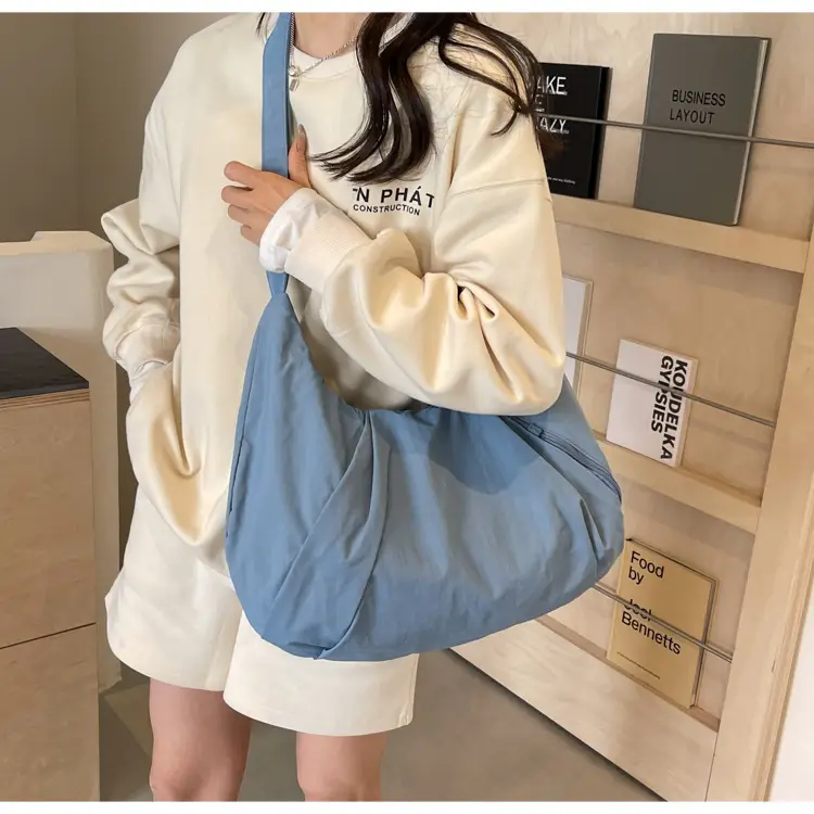 Japanese Style Pleated Messenger Bag Women Large Capacity Solid Color Cloth Bag — feature 47