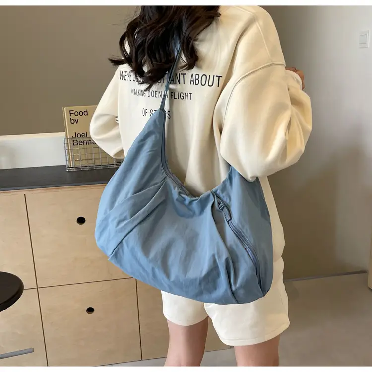Japanese Style Pleated Messenger Bag Women Large Capacity Solid Color Cloth Bag — feature 50