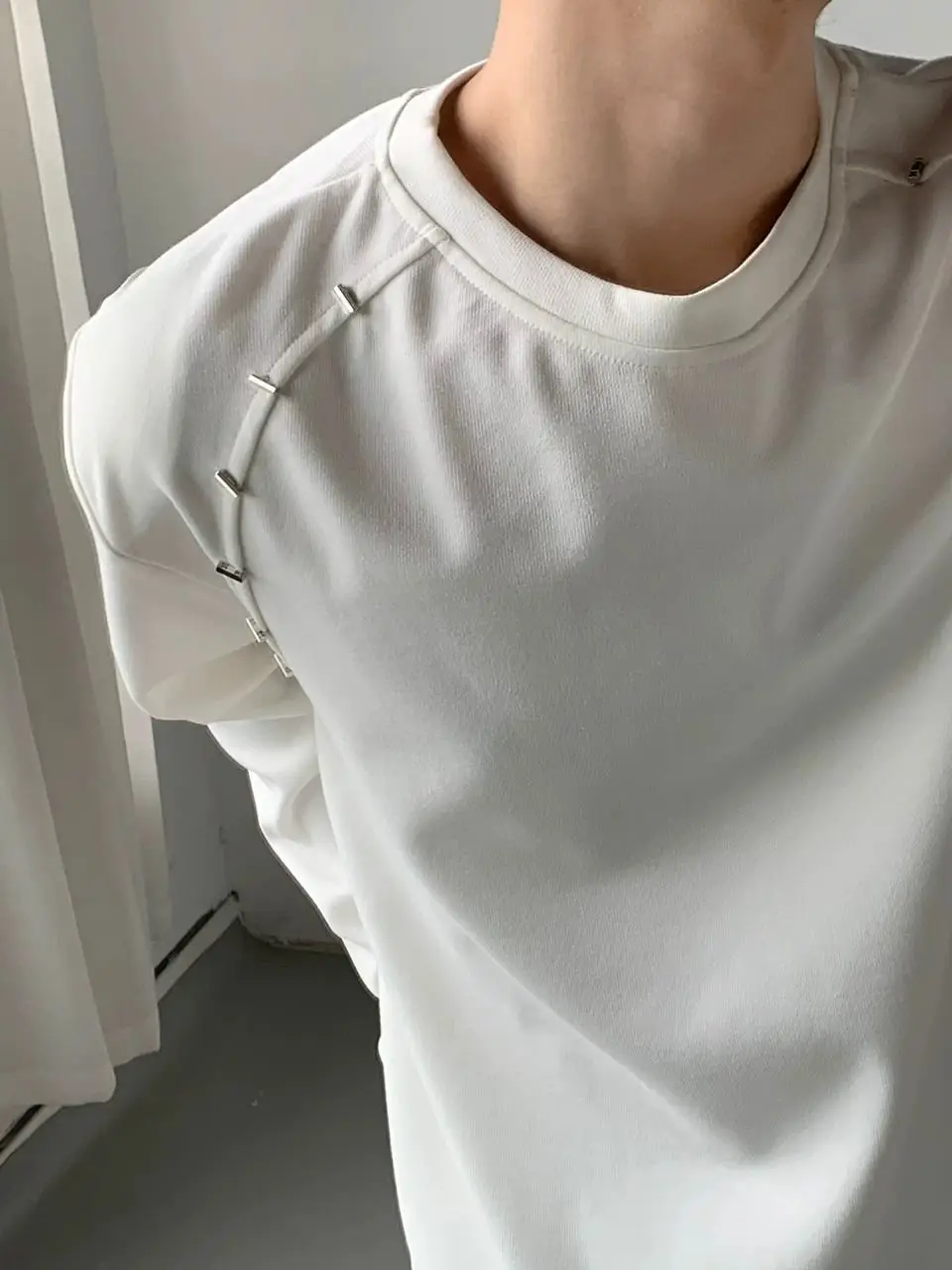 Men Women Black Long Sleeve T-Shirt with Zip Pockets