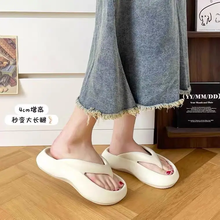 Women's thick-soled flip-flops for summer, 2024 new non-slip beach sandals for summer - Image 5