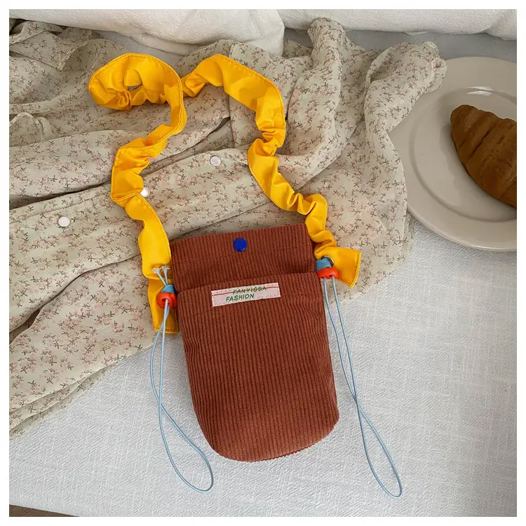 Korean Style Pleated Shoulder Bag for Women 2024 Spring — feature 30