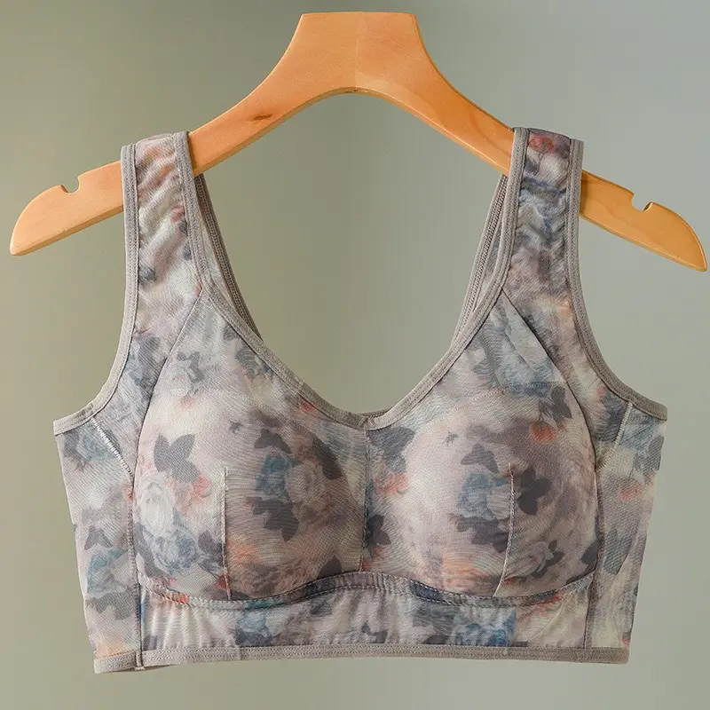 Middle-aged and elderly seamless sports underwear women's bra wireless big chest small breast contracting vest sleep bra