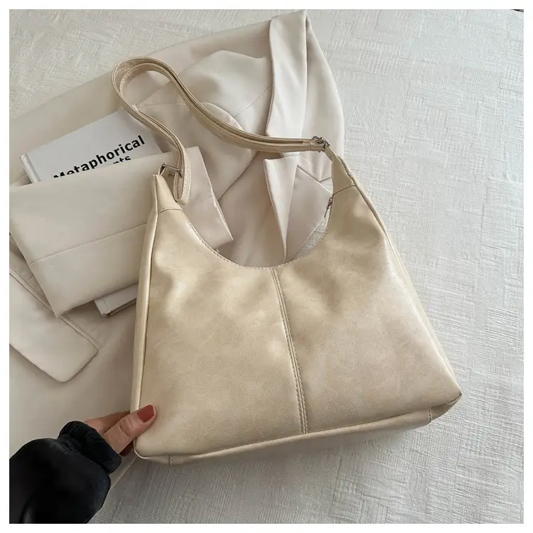 Black Leather Retro Shoulder Bag 2023 Korean Style — feature 21