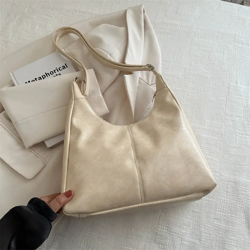Black Leather Retro Shoulder Bag 2023 Korean Style - Image 3