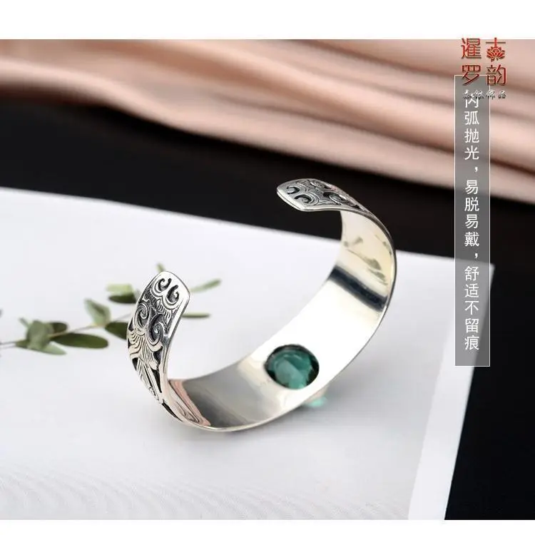 Women's Open Hollow Silver Ring with Green Crystal & Grass Design — feature 4