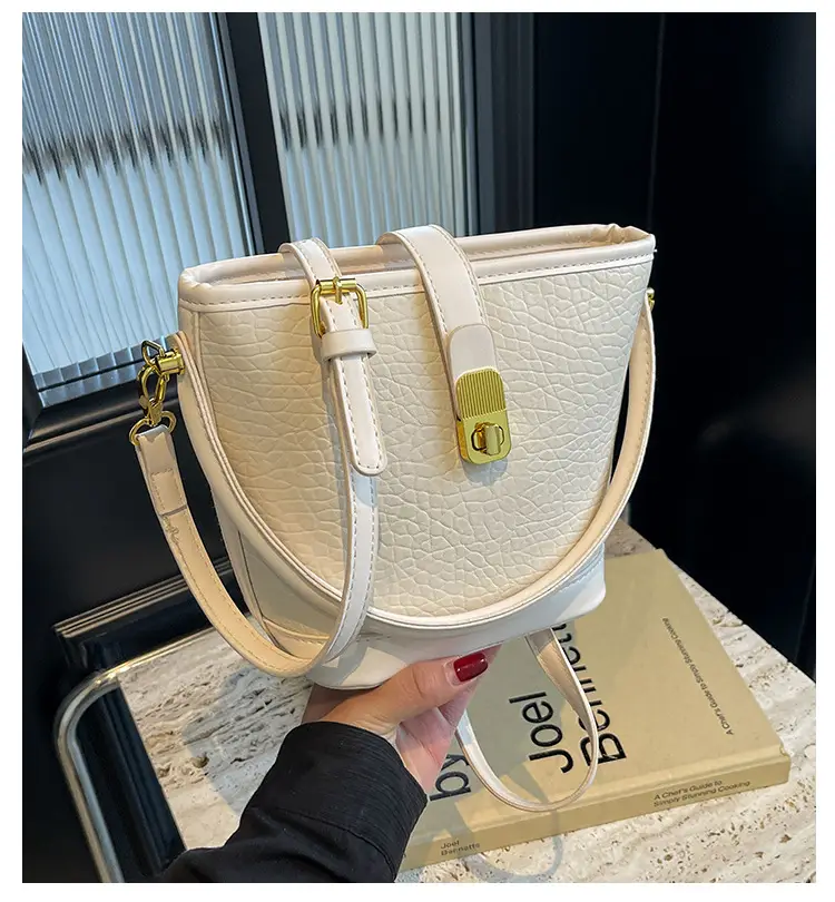 Pink Leather Bucket Bag for Women with Gold Clasp — feature 1