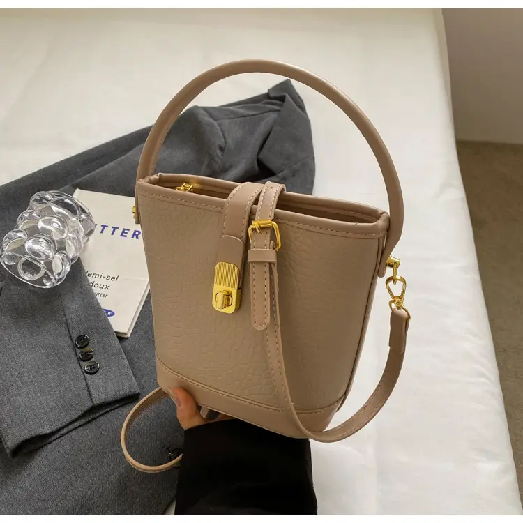 Pink Leather Bucket Bag for Women with Gold Clasp — feature 18