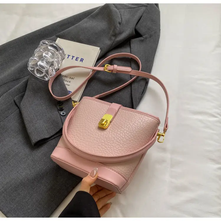 Pink Leather Bucket Bag for Women with Gold Clasp — feature 20