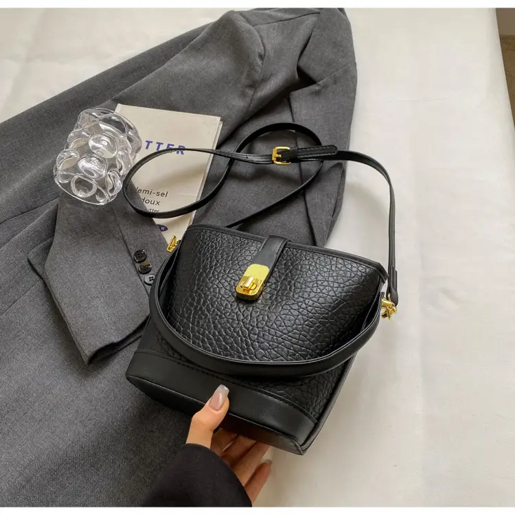 Pink Leather Bucket Bag for Women with Gold Clasp — feature 24