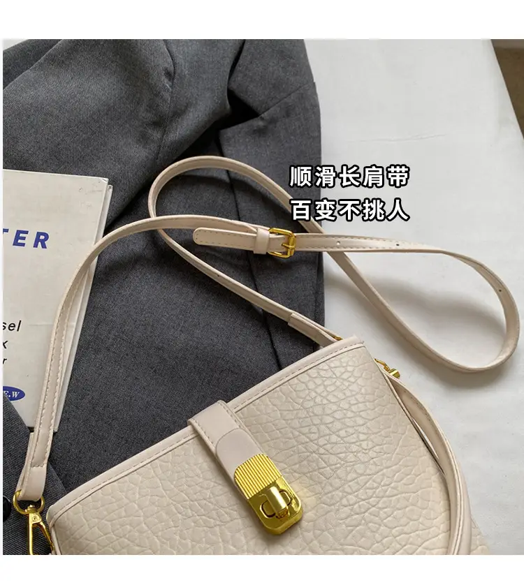 Pink Leather Bucket Bag for Women with Gold Clasp — feature 3