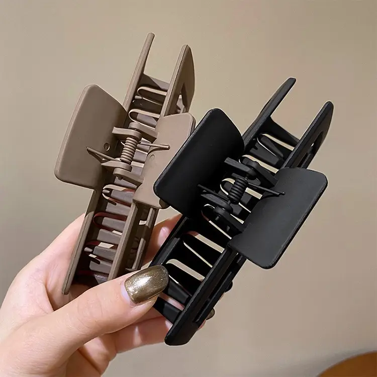 Extra Large Hairpin for Women with Shark Clip Back - Image 11
