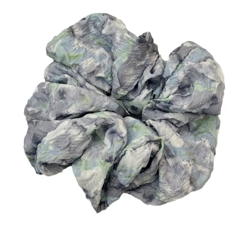 Retro Floral Hair Ring with Gradient & Smudged Design - Image 7