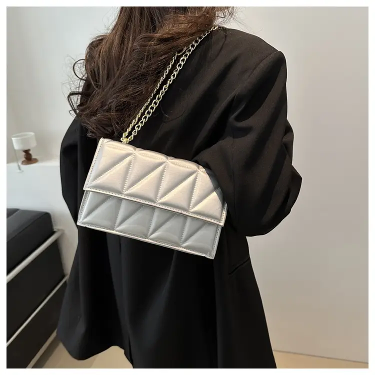 Orange Chain Crossbody Bag for Women 2024 — feature 31
