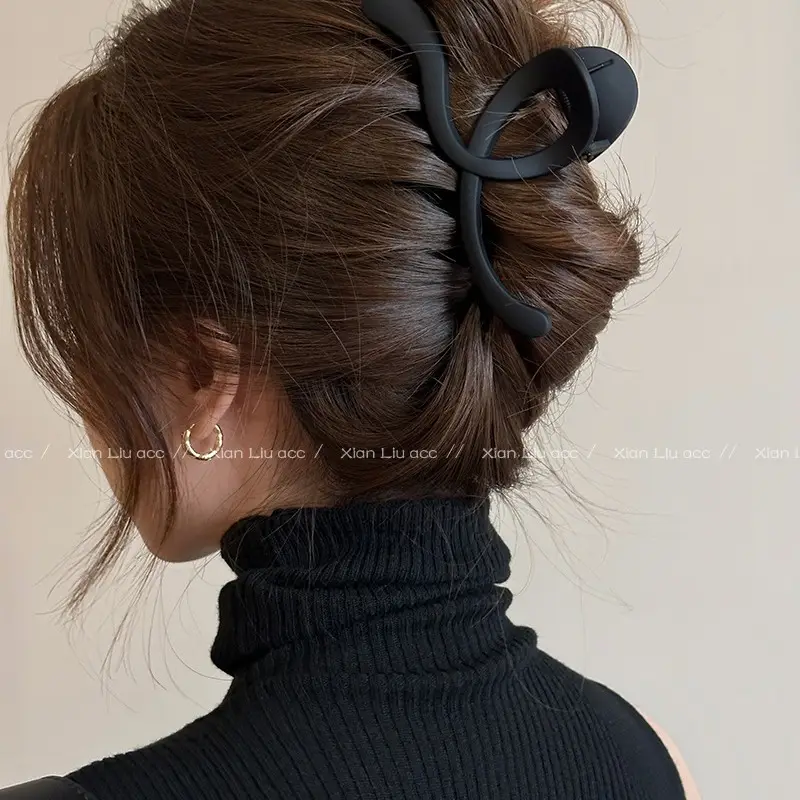 Frosted Wave Hair Clip for Women Large Back of Head Elegant Shark Clip - Image 9