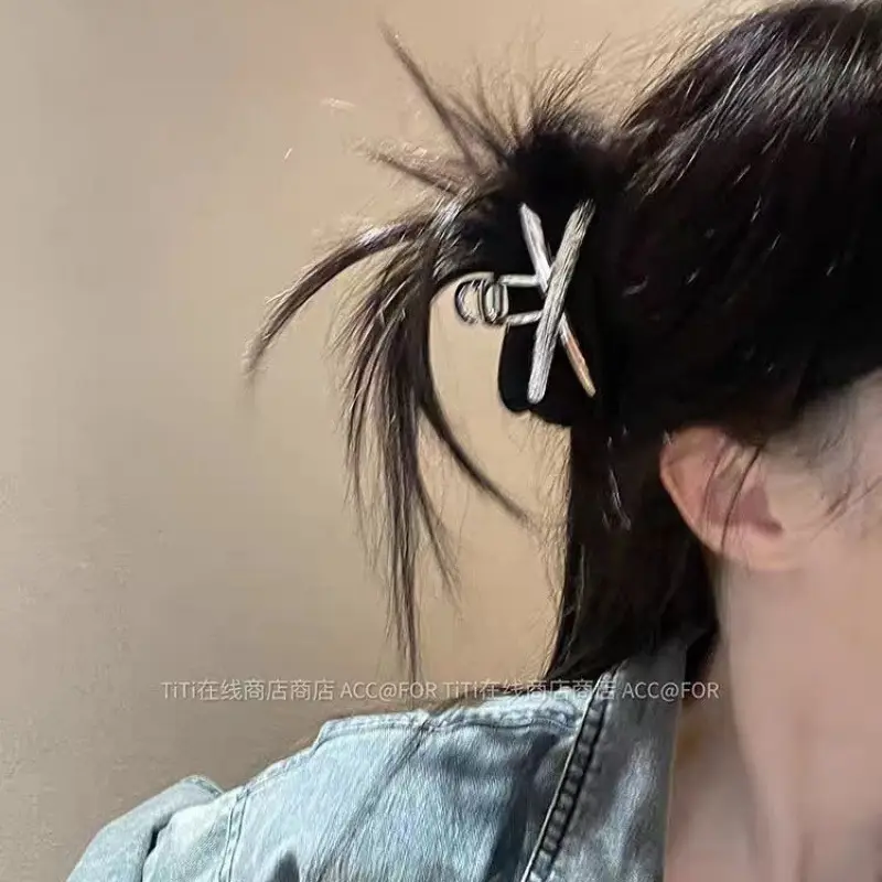 2024 Metal Shark Hair Clip for Women Elegant Cross Design - Image 3