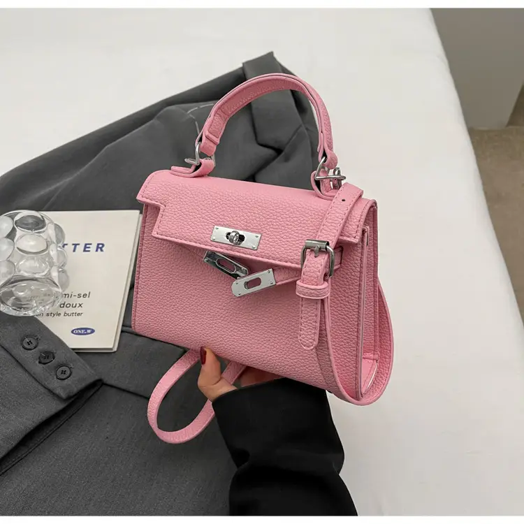 White Leather Shoulder Bag for Women 2024 Spring — feature 16