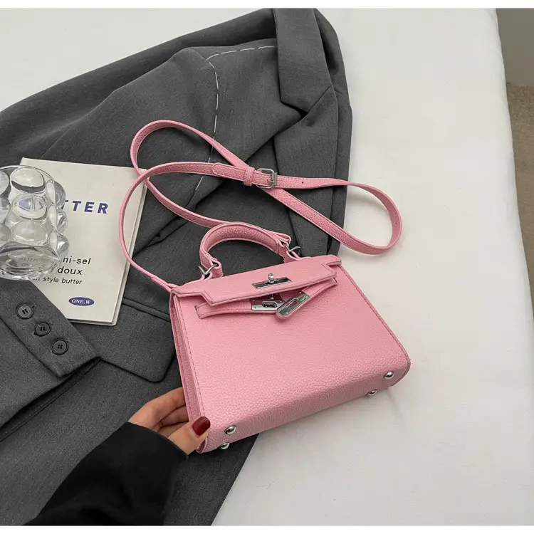 White Leather Shoulder Bag for Women 2024 Spring — feature 18