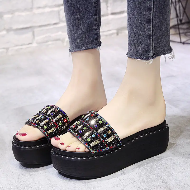 2024 Rhinestone Women's Korean Style Thick Slippers - Image 2