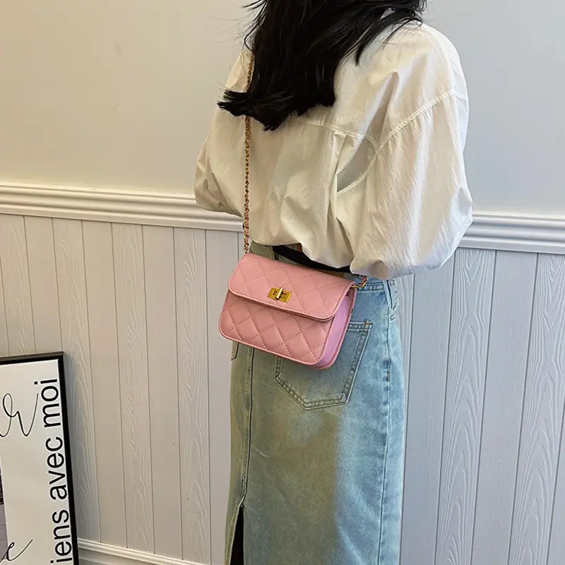 Light Blue Quilted Chain Shoulder Bag for Women - Image 6
