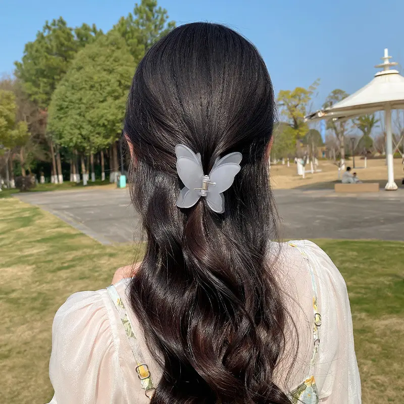 Spring Butterfly Hairpin Clip for Women - Image 6