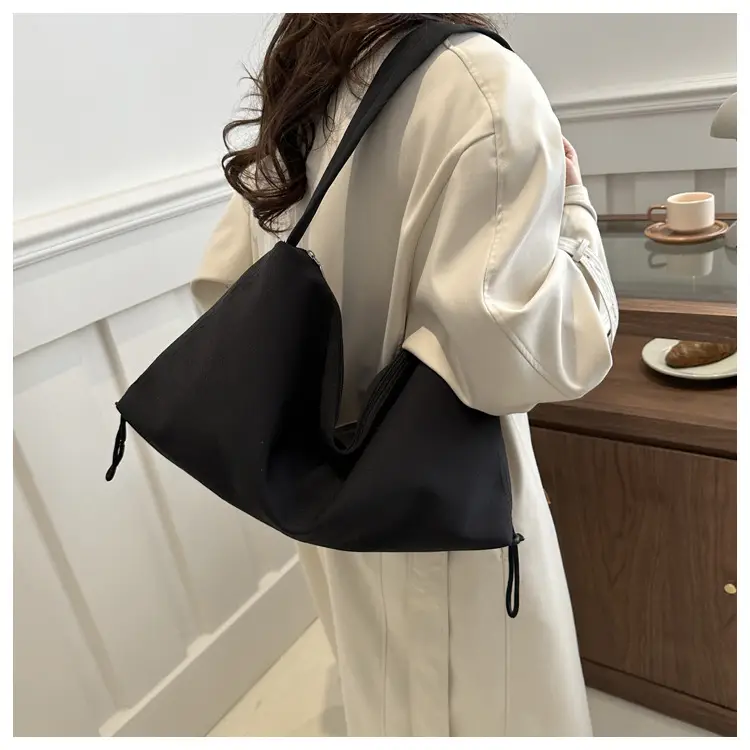 Casual Solid Large Capacity Shoulder Bag Women 2024 — feature 11