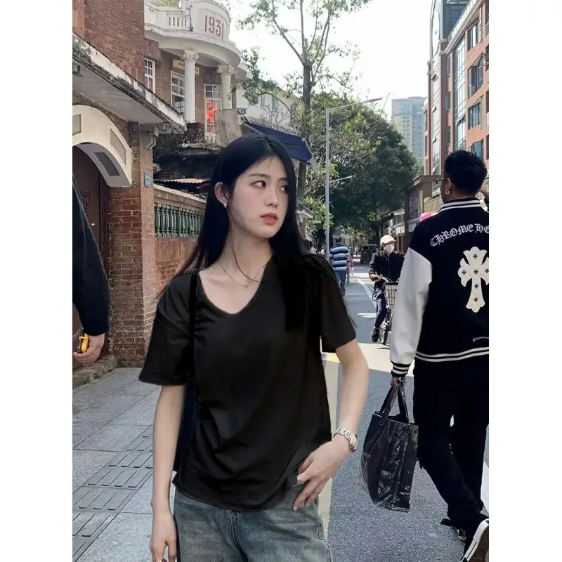 New Summer Thin V-neck Short-sleeved T-shirt Women's White Base Shirt Loose Slimming Casual T-shirt Trendy Women's Top