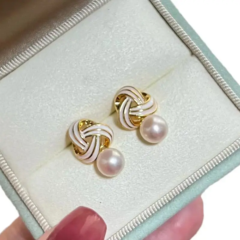 Natural Pearl Knot Earrings Gold Plated — feature 10