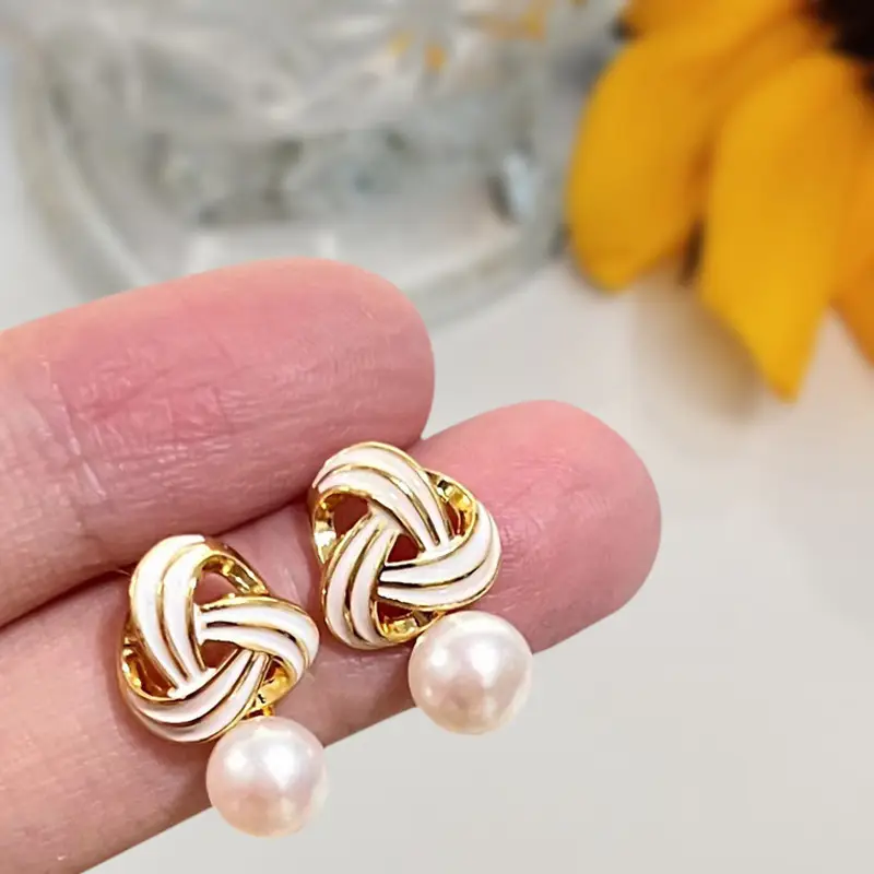 Natural Pearl Knot Earrings Gold Plated — feature 11