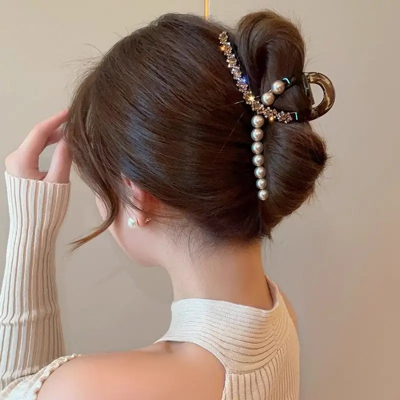 High-End Korean Style Pearl Shark Hair Clip