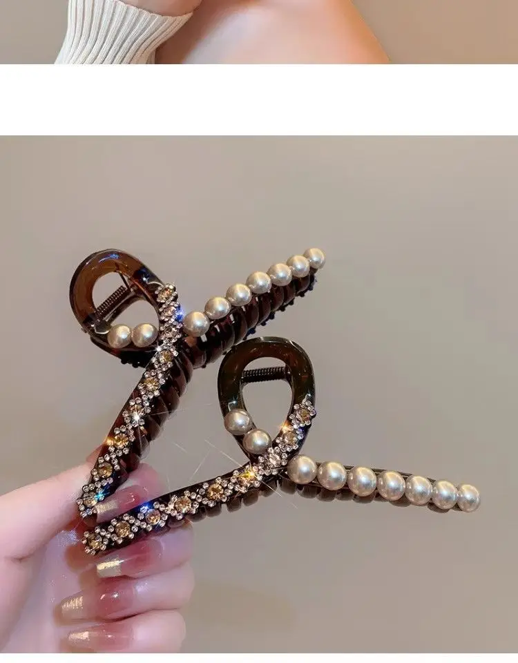 High-End Korean Style Pearl Shark Hair Clip — feature 6