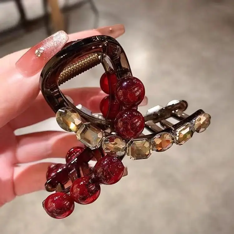 High-End Korean Style Pearl Shark Hair Clip