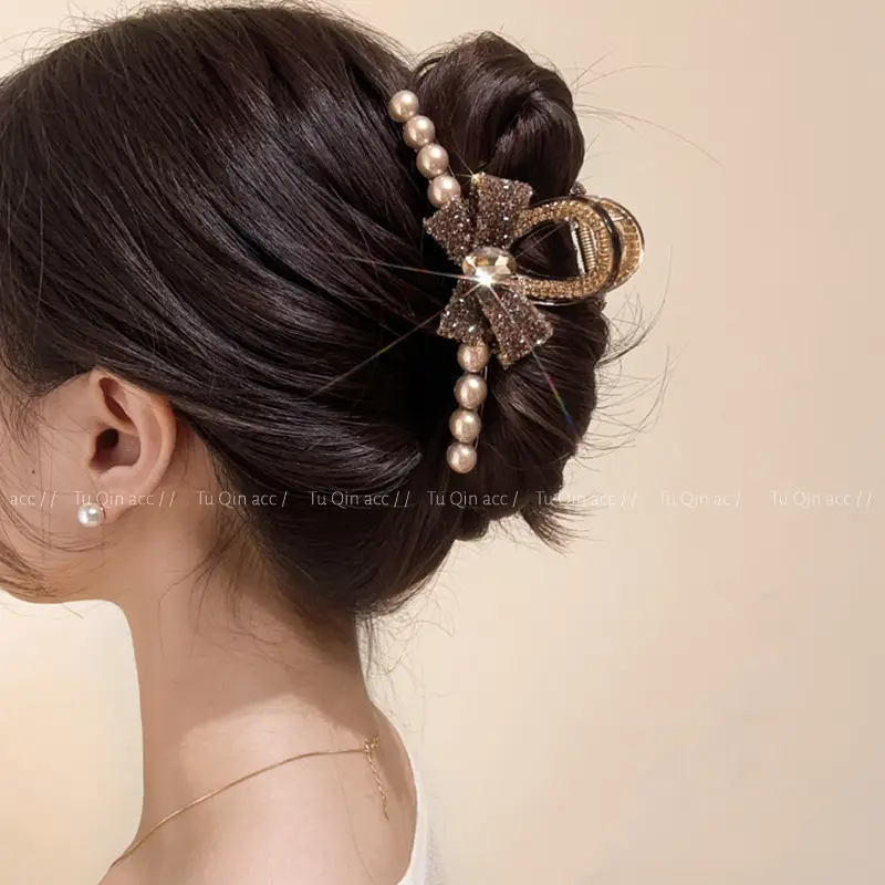 High-End Korean Style Pearl Shark Hair Clip