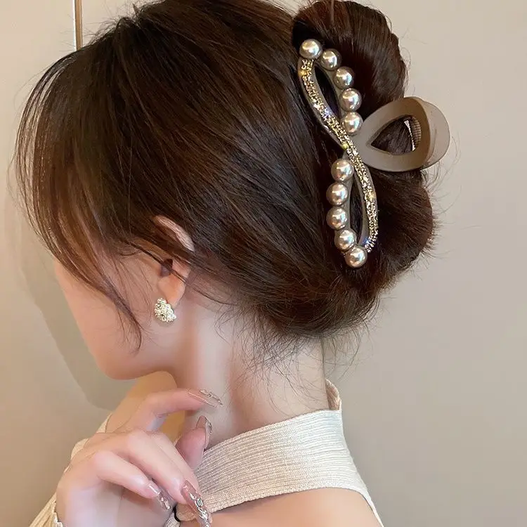 High-End Korean Style Pearl Shark Hair Clip