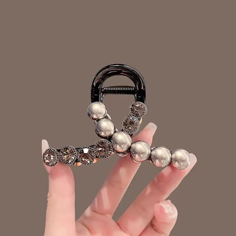 High-End Korean Style Pearl Shark Hair Clip