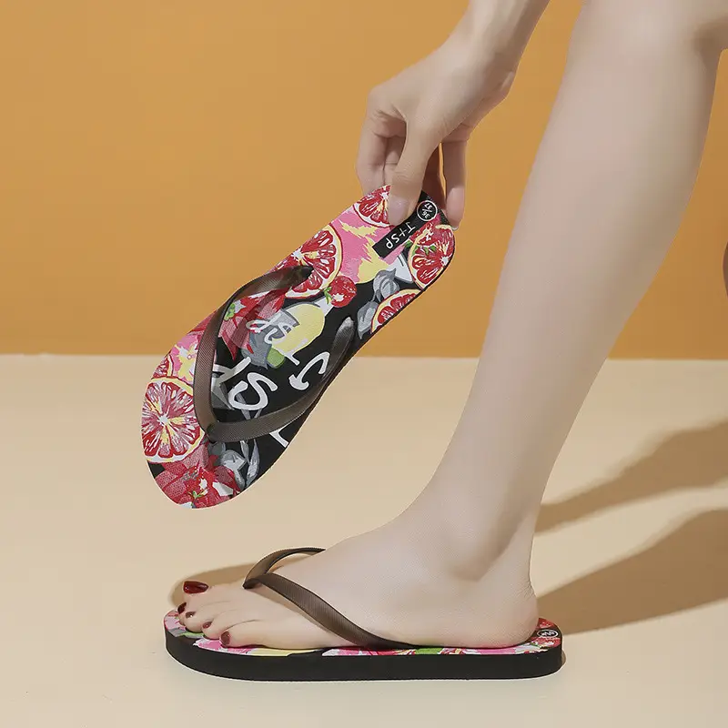 New Style Flip-Flops for Women Summer Trendy Flat Sandals Rubber Outdoor Casual Personalized Flip-Flops Beach Shoes for Women — feature 32