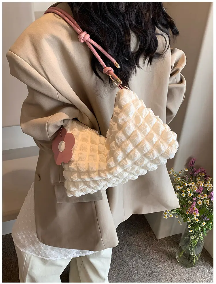 Pleated Shoulder Messenger Bag Cream Pink 2024 — feature 17