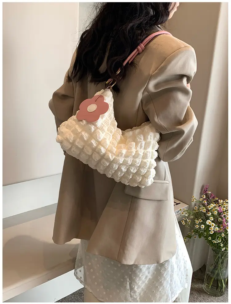 Pleated Shoulder Messenger Bag Cream Pink 2024 — feature 18