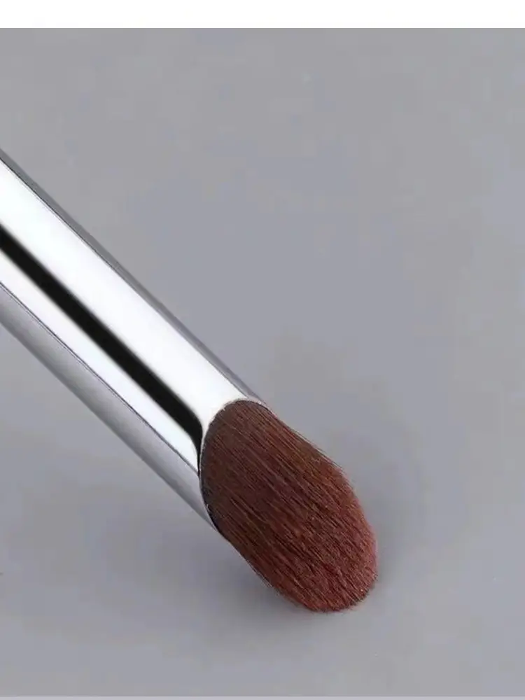 Magic Finger Concealer Brush for Blemishes & Dark Circles — feature 26