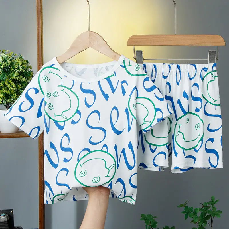 Jay-raglan short sleeve) smiling face