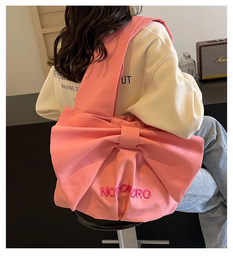 Women's Large Capacity Beige Tote Bag Summer Commute Shoulder Bag — feature 1