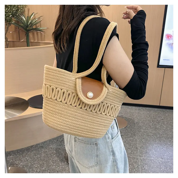 Women's Large Capacity woven straw tote bag with pearl buckle — feature 13