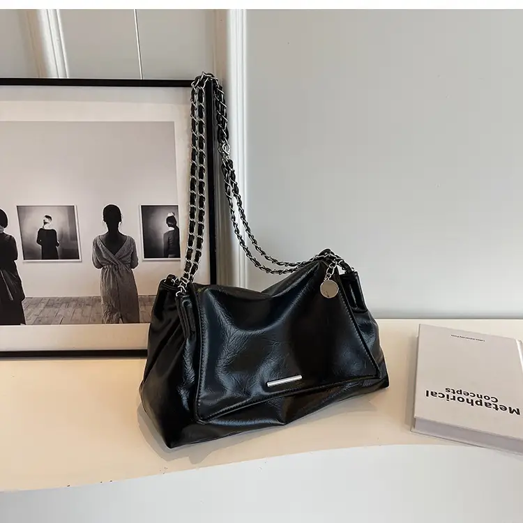 Black Rhombus Chain Shoulder Bag for Women — feature 23