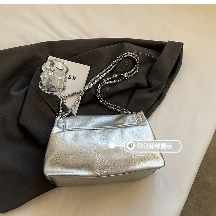 Black Rhombus Chain Shoulder Bag for Women — feature 8